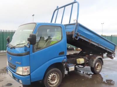 TOYOTA DYNA