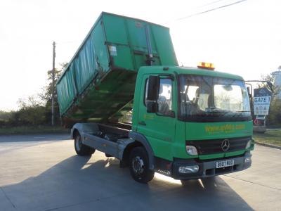MERCEDES 816