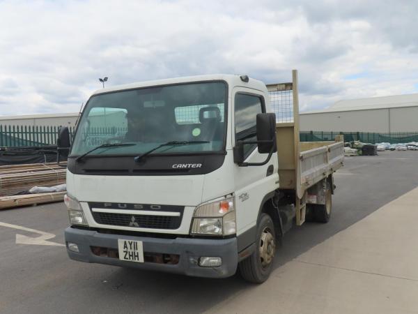 MITSUBISHI CANTER